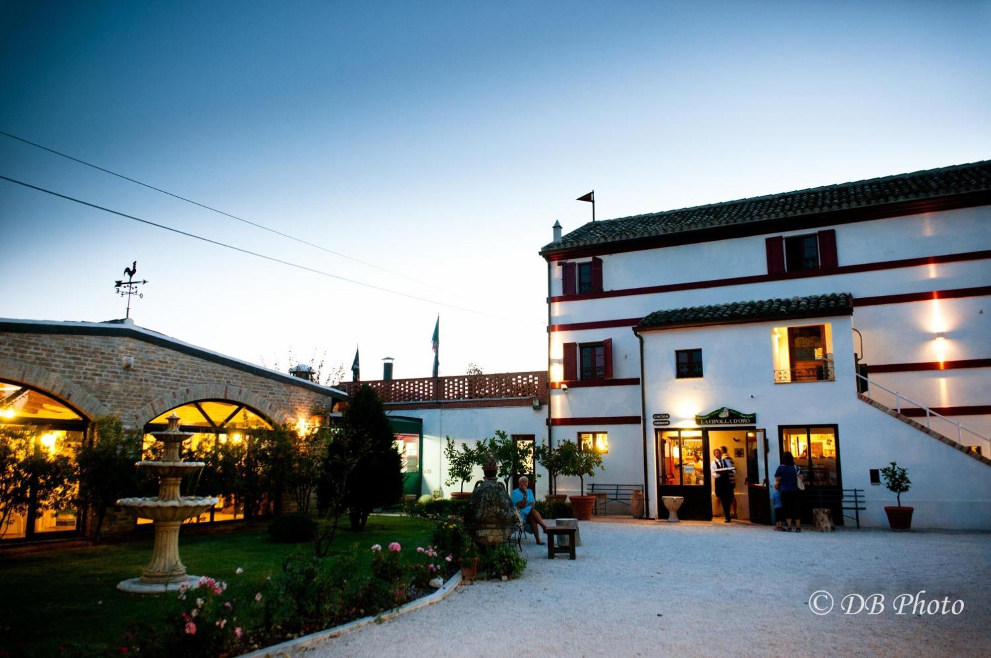 Country House La Cipolla D'Oro Potenza Picena Eksteriør billede